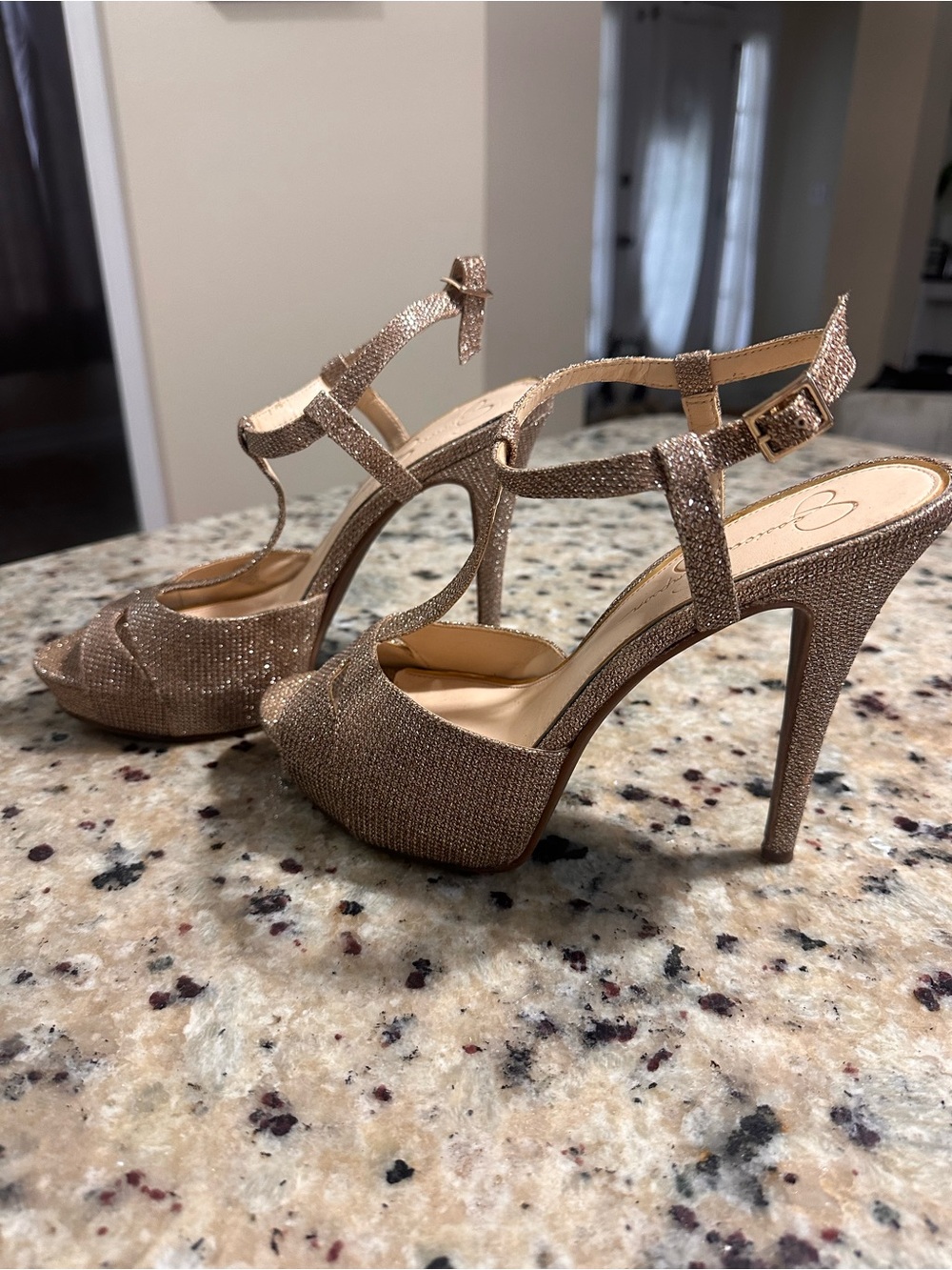 Jessica Simpson Bansi Champagne Gold Glitter Platform T-Strap Heels